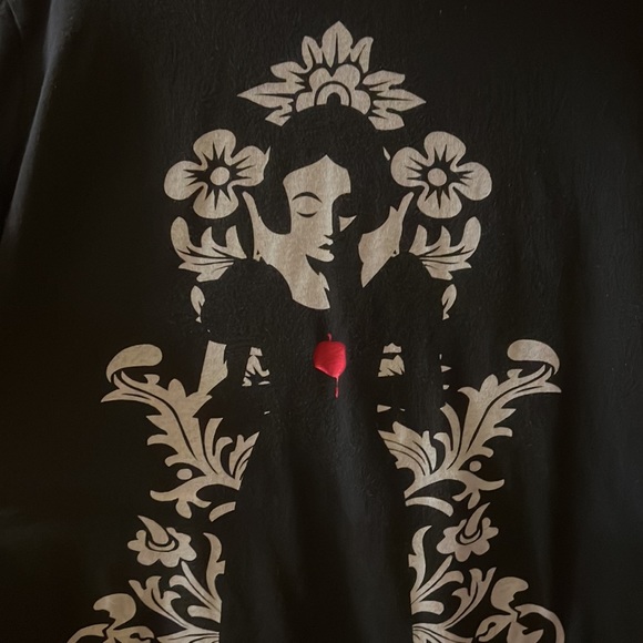 GUC Disney Snow White Long Sleeve Tee - Picture 3 of 4